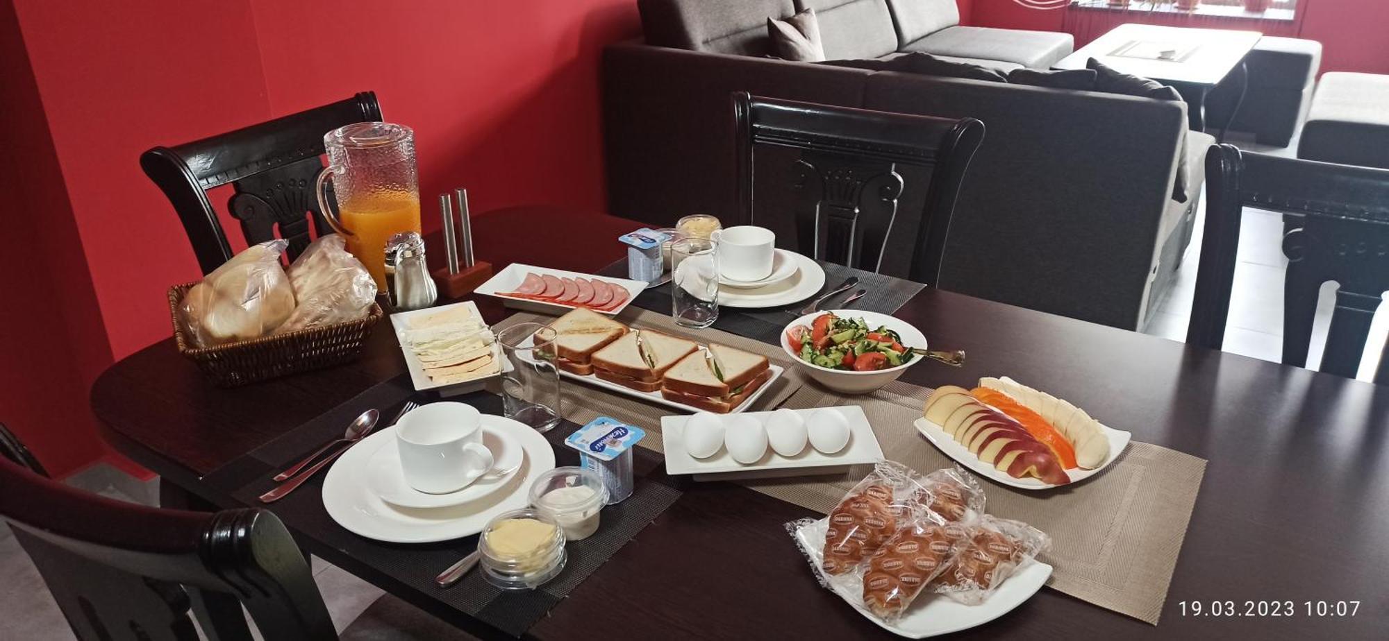 Hotel Sesil Gyumri Room photo